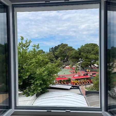 Sandra Apartment Makarska